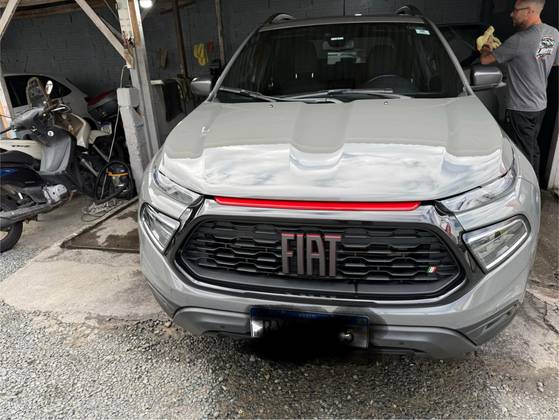 FIAT TORO 2.0 16V TURBO DIESEL ULTRA 4WD AT9 FIAT TORO 2.0 16V TURBO DIESEL ULTRA 4WD AT9